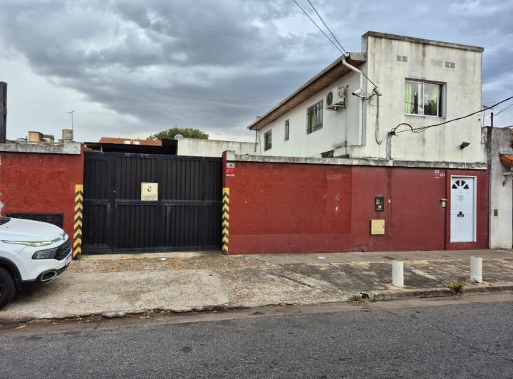 Local comercial · 380m² · 4 Ambientes · 3 Cocheras