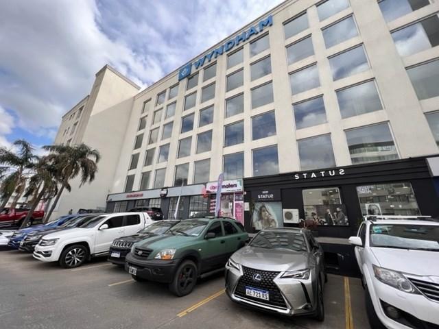 Local comercial · 100m²