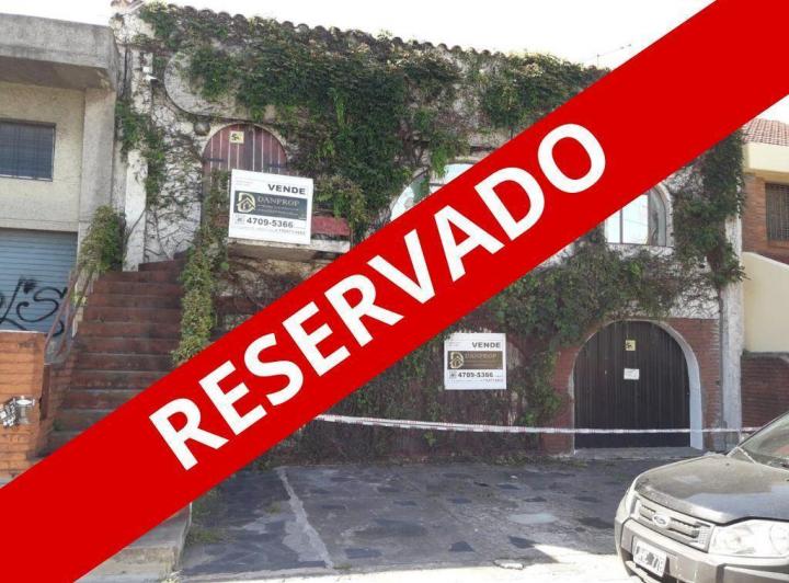 Local comercial · 260m² · 6 Ambientes · 3 Cocheras