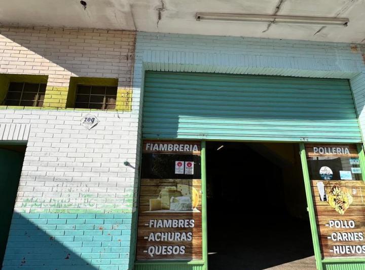 Local comercial · 144m²