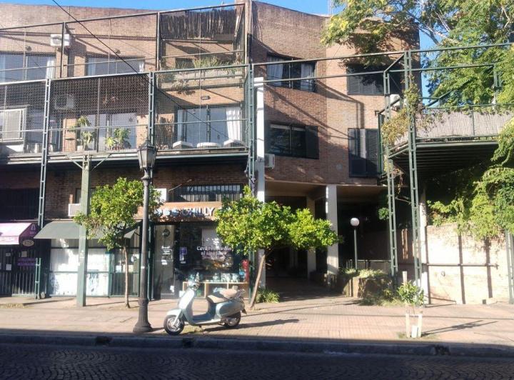 Local comercial · 44m² · 1 Ambiente · 1 Cochera