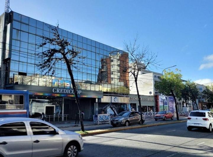 Local comercial · 510m² · 2 Cocheras