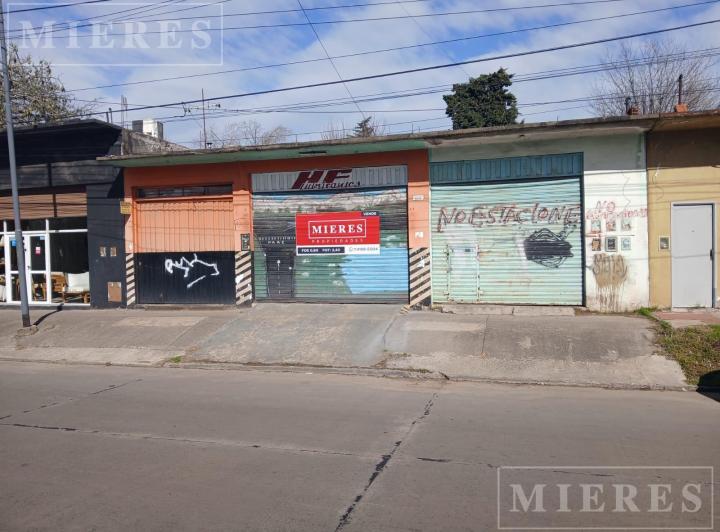 Local comercial · 364m² · 2 Ambientes · 1 Cochera