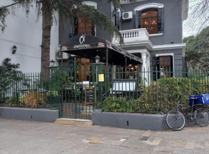 Local comercial · 350m² · 5 Ambientes · 5 Cocheras