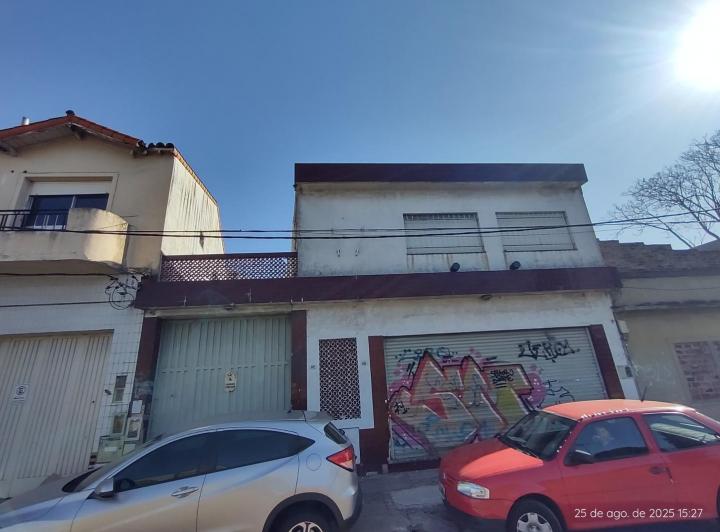 Oficina comercial · 170m² · 6 Ambientes · 4 Cocheras
