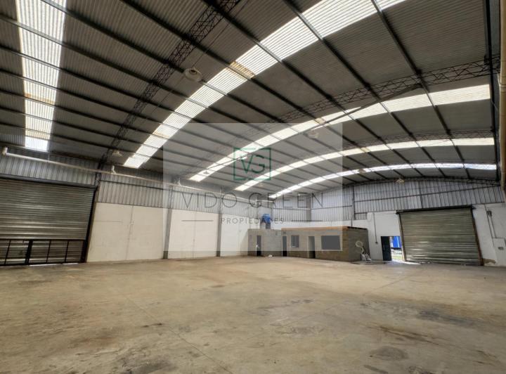 Depósito · 650m²