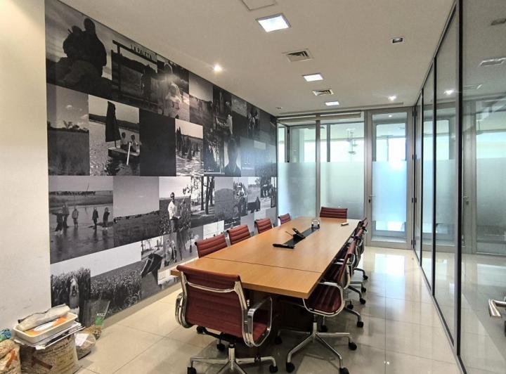 Oficina comercial · 230m²