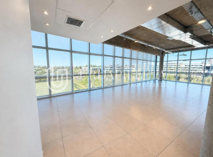 Oficina comercial · 125m² · 1 Dormitorio · 2 Cocheras