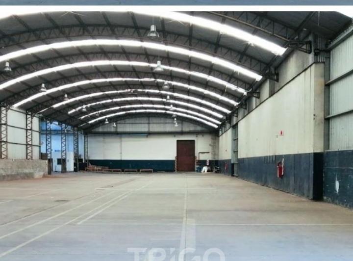 Depósito · 1870m² · 1 Ambiente · 4 Cocheras