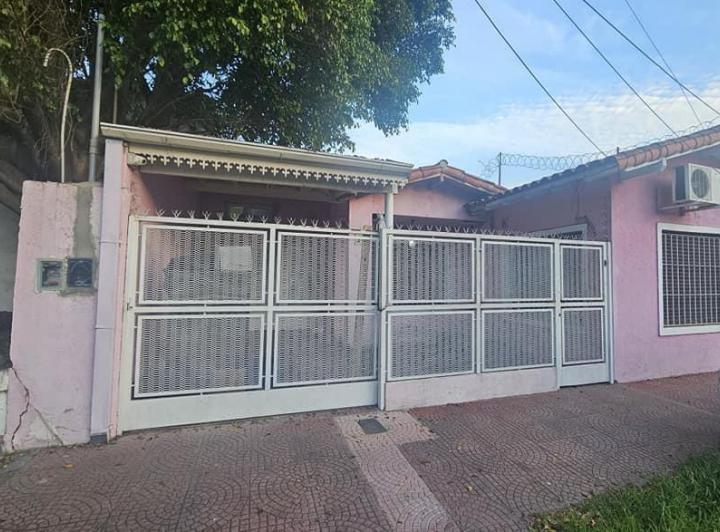 Casa · 160m² · 3 Ambientes