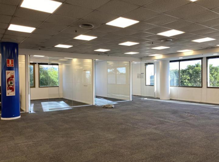 Oficina comercial · 245m² · 8 Cocheras