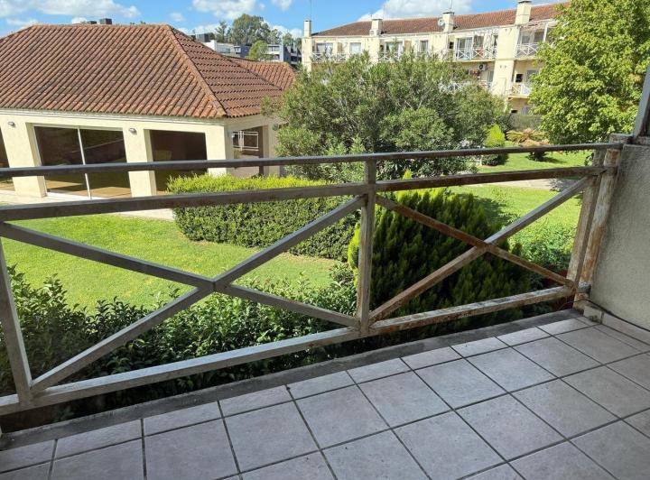 Departamento · 60m² · 2 Ambientes · 1 Cochera