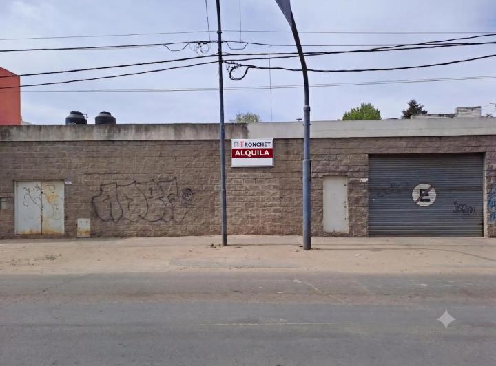 Local comercial · 436m²