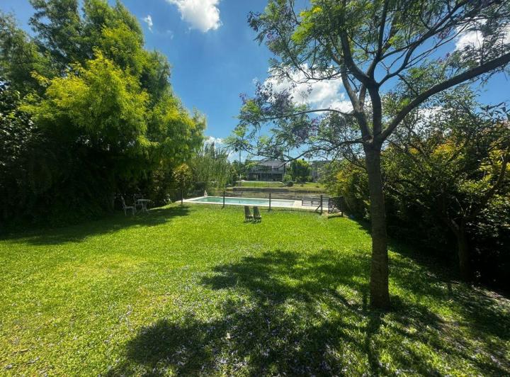 Casa · 146m² · 4 Ambientes · 1 Cochera