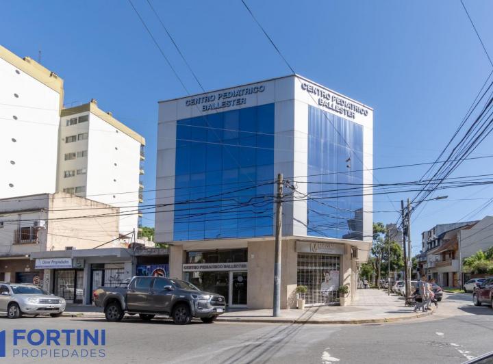 Oficina comercial · 320m² · 13 Dormitorios
