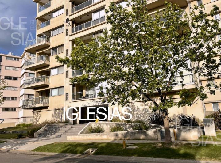 Departamento · 49m² · 2 Ambientes · 1 Cochera