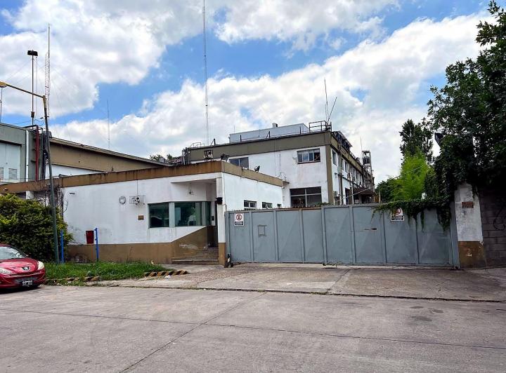 Depósito · 4000m² · 2 Cocheras