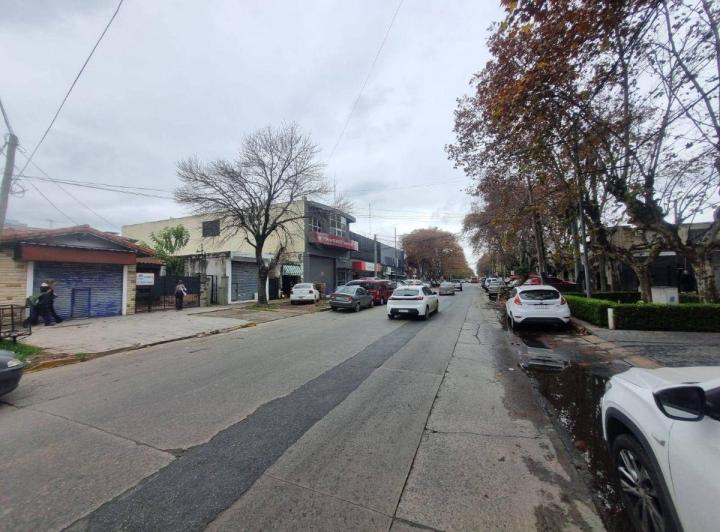 Local comercial · 152m² · 5 Ambientes · 1 Cochera
