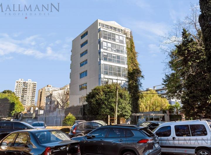 Oficina comercial · 102m² · 4 Ambientes · 2 Cocheras