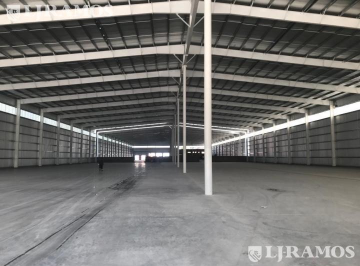Depósito · 12000m²