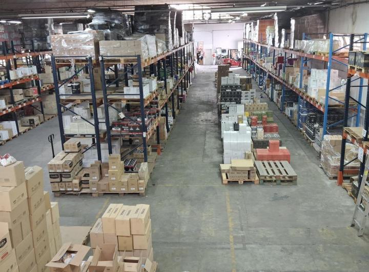 Depósito · 1600m² · 10 Cocheras