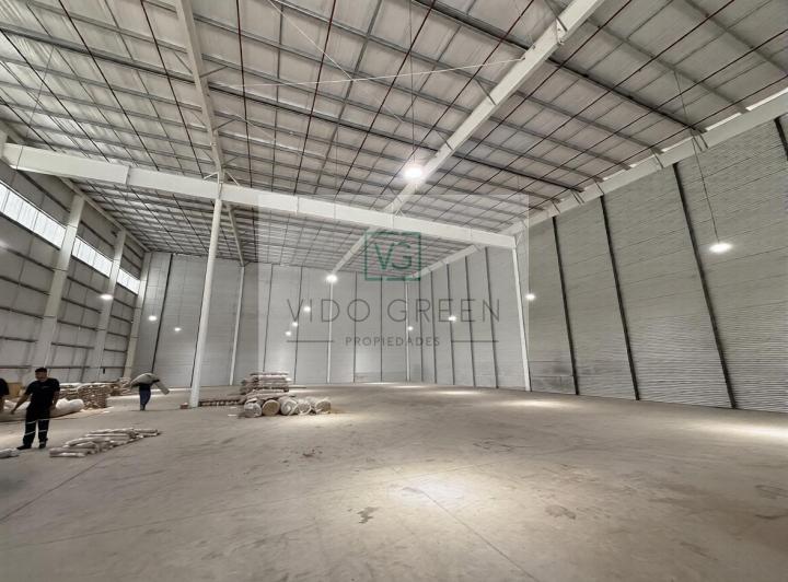 Depósito · 720m² · 3 Cocheras