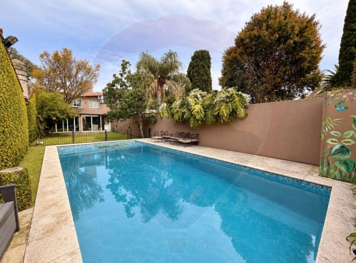 Casa · 193m² · 5 Ambientes