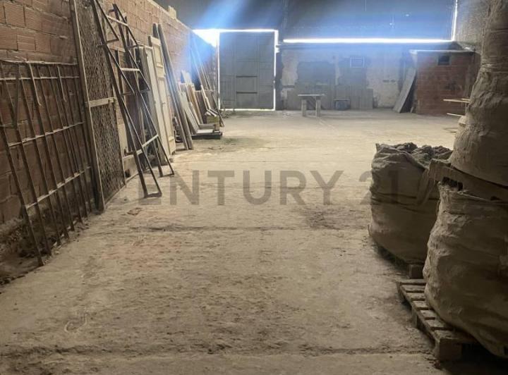 Bodega-Galpón · 250m²