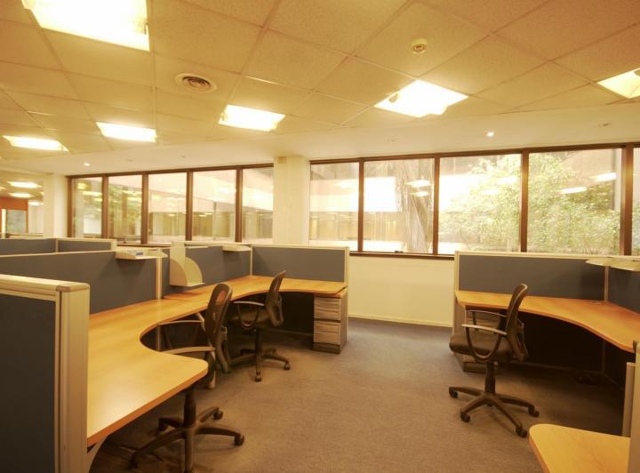 Oficina comercial · 575m² · 6 Cocheras