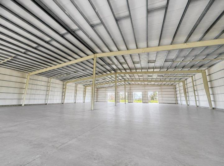 Bodega-Galpón · 2000m² · 10 Cocheras