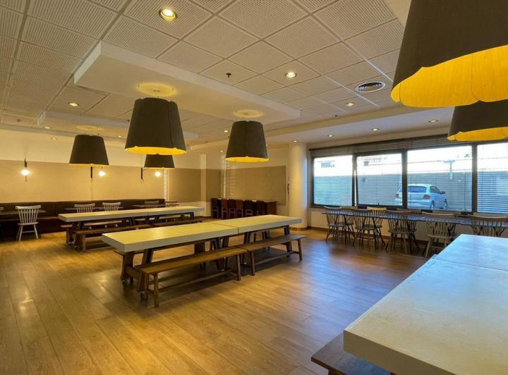 Oficina comercial · 400m² · 57 Cocheras
