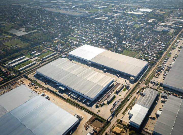 Depósito · 9000m² · 1 Ambiente · 1 Cochera