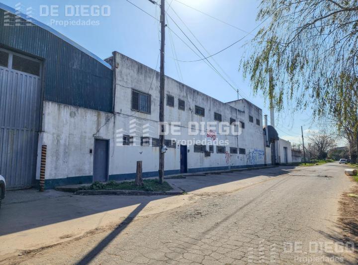 Bodega-Galpón · 1160m² · 12 Cocheras