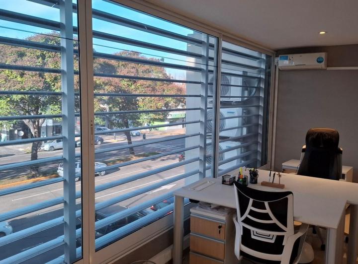 Oficina comercial · 80m² · 1 Cochera