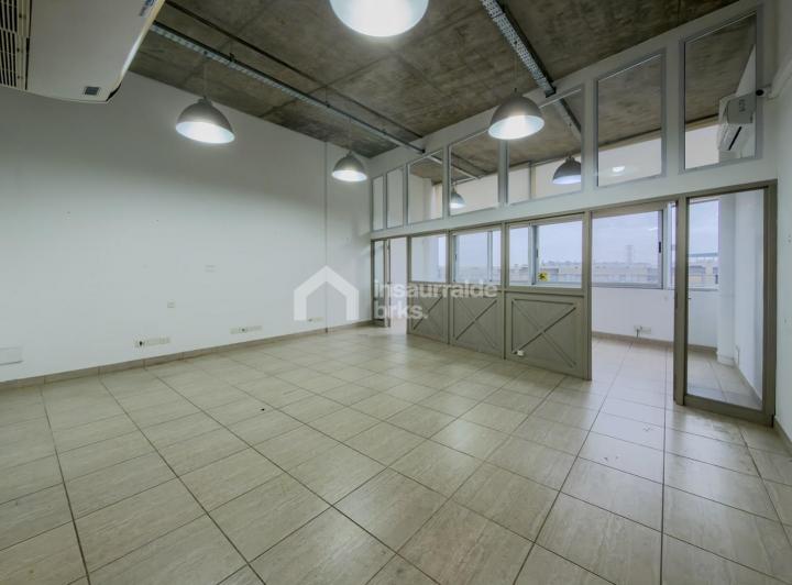 Oficina comercial · 63m² · 1 Cochera