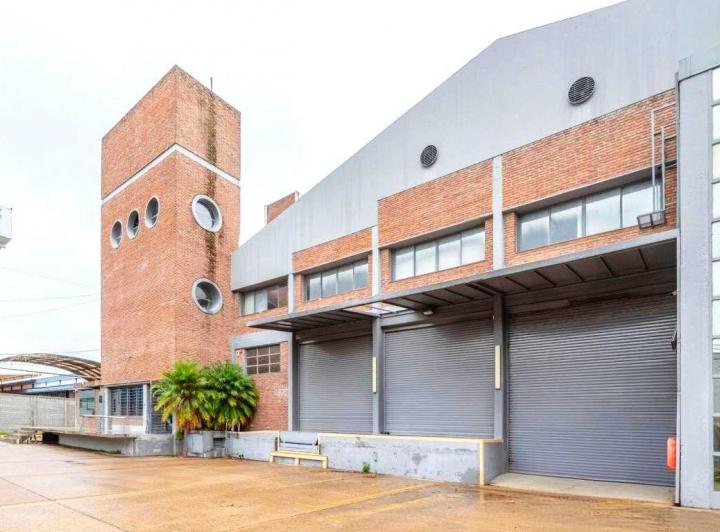 Depósito · 3514m²