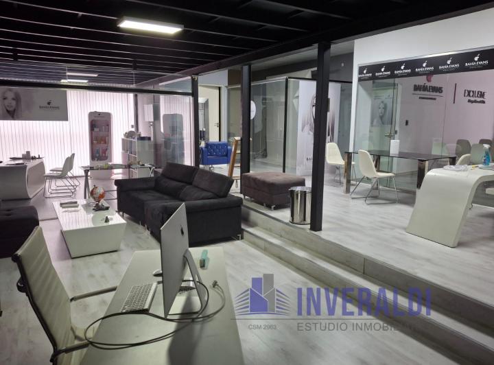 Oficina comercial · 300m² · 4 Ambientes