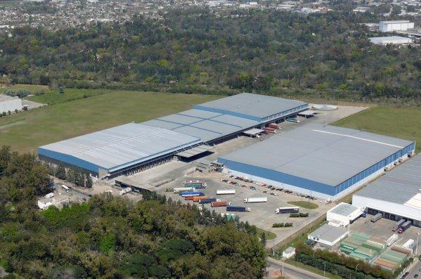 Depósito · 2400m²