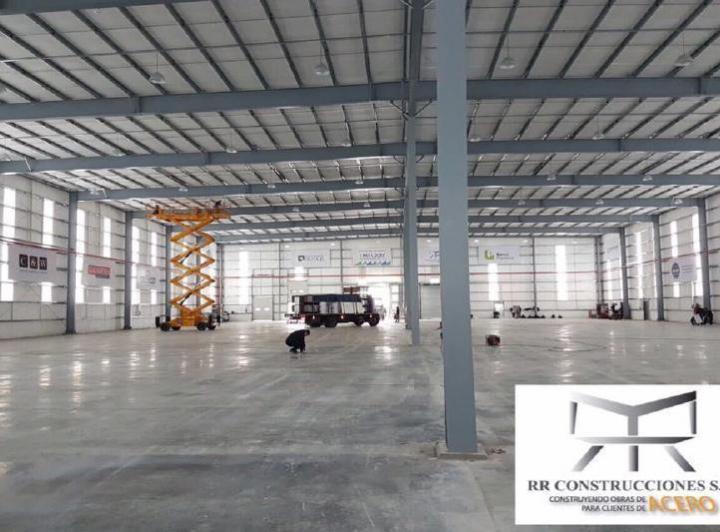 Depósito · 4942m²
