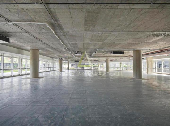 Oficina comercial · 5014m²