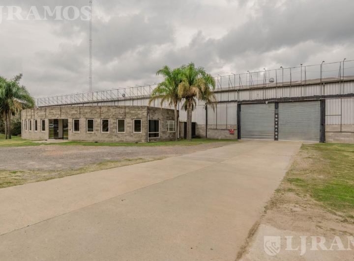 Bodega-Galpón · 2872m² · 15 Ambientes · 25 Cocheras