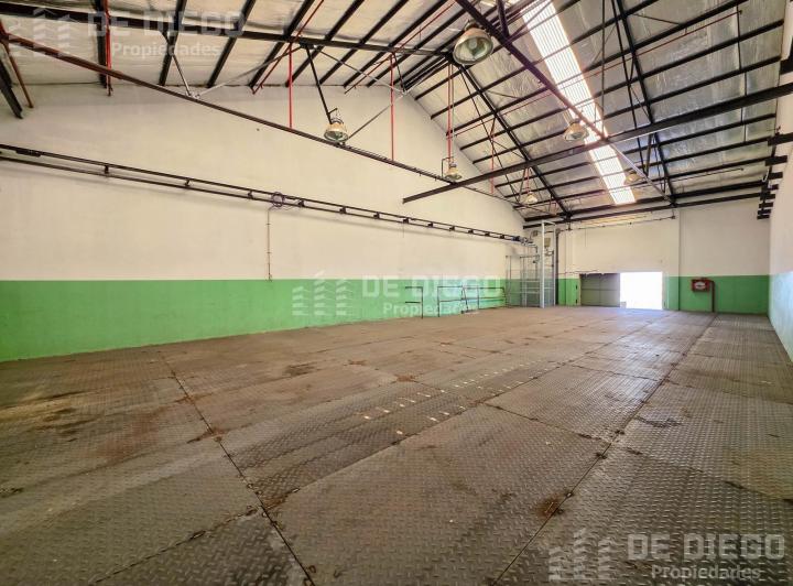 Bodega-Galpón · 400m²