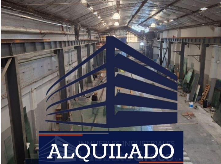 Bodega-Galpón · 900m²