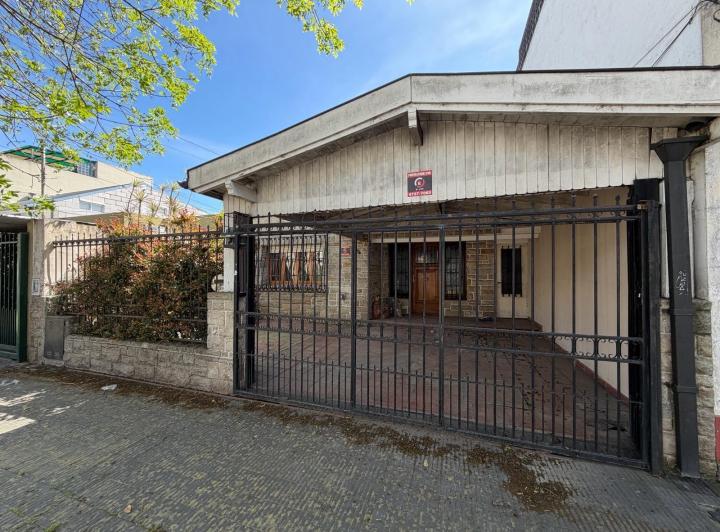 Casa · 145m² · 4 Ambientes · 2 Cocheras