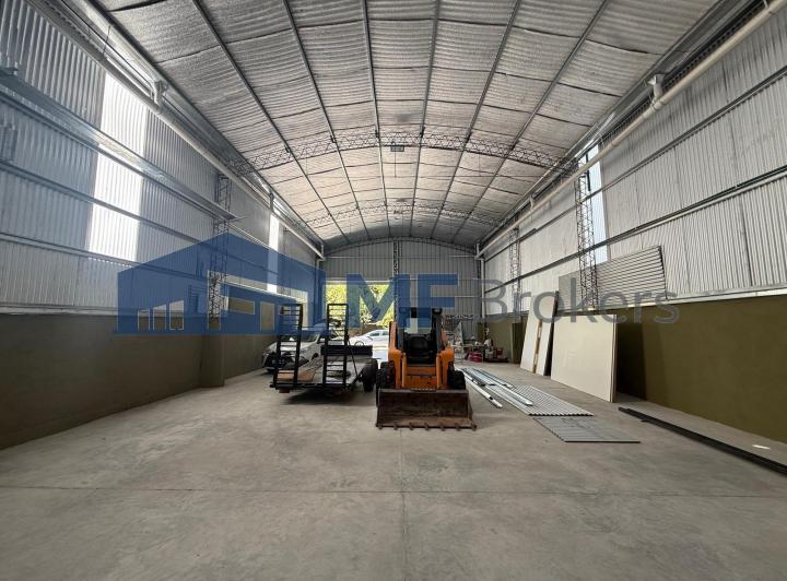 Bodega-Galpón · 200m²