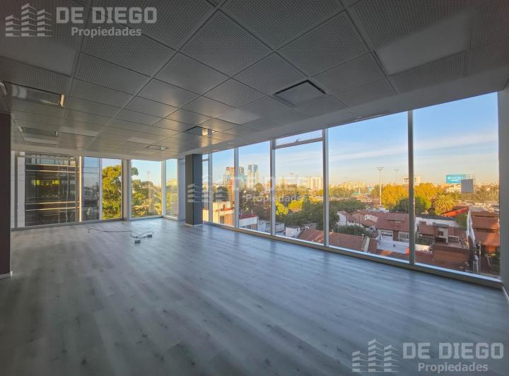 Oficina comercial · 704m² · 10 Cocheras