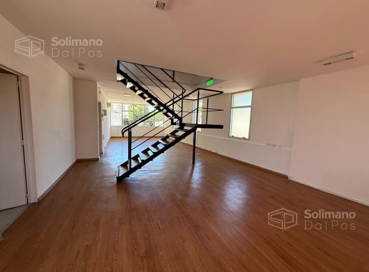 Oficina comercial · 89m² · 4 Ambientes · 1 Cochera
