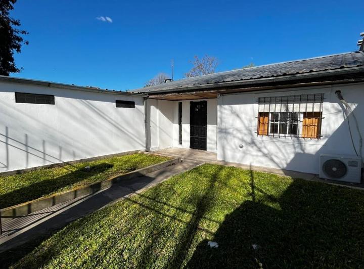 Casa · 170m² · 4 Ambientes · 1 Cochera