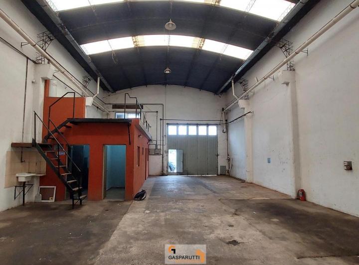 Bodega-Galpón · 300m² · 1 Ambiente