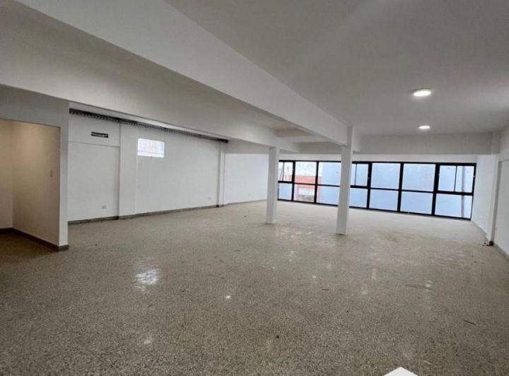 Oficina comercial · 112m²